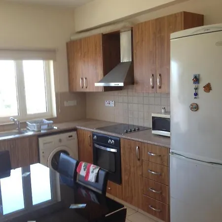 Costas Swiss Apartment *