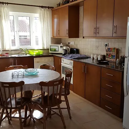 Costas Swiss Apartment *